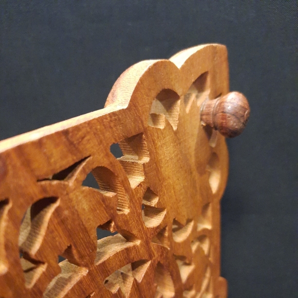 Vintage Hand Carved Wooden Footed Floral Design koTrivet Hotplate ~ India - Picture 6 of 8